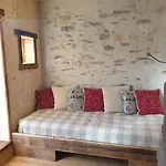 Отель La Ferme Du Chozal, De Tradition Отлюс