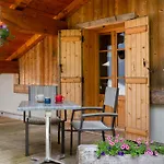 La Ferme Du Chozal, De Tradition Отель
