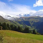 Отель La Ferme Du Chozal, De Tradition 4*
