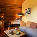 La Ferme Du Chozal, De Tradition Отель 4*