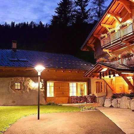 La Ferme Du Chozal, De Tradition 酒店 4*
