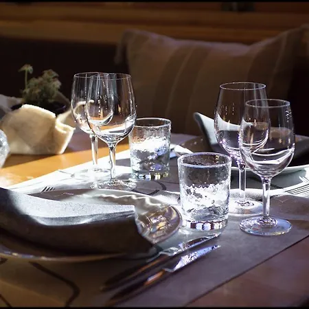 Hotel La Ferme Du Chozal, De Tradition Hauteluce